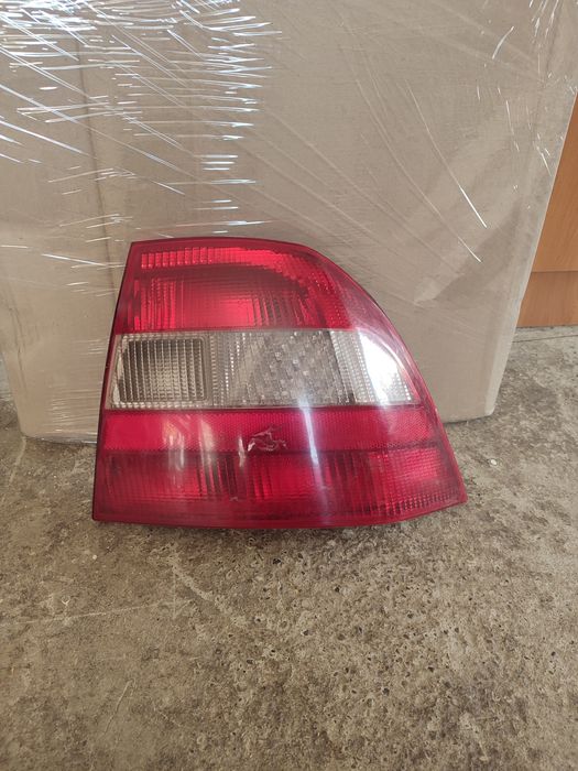 Фара вектра б 1996-1998рік