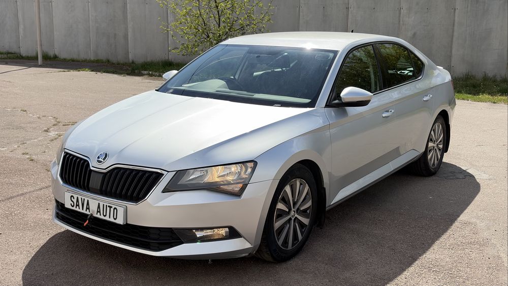 В Житомирі Skoda SuperB 3 2017 дизель ручка праве кермо в Житомирі