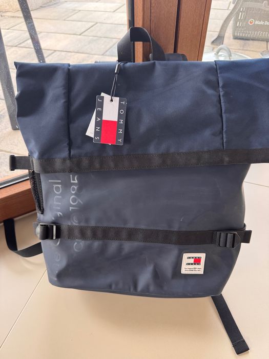 Plecak Tommy Hilfiger granatowy