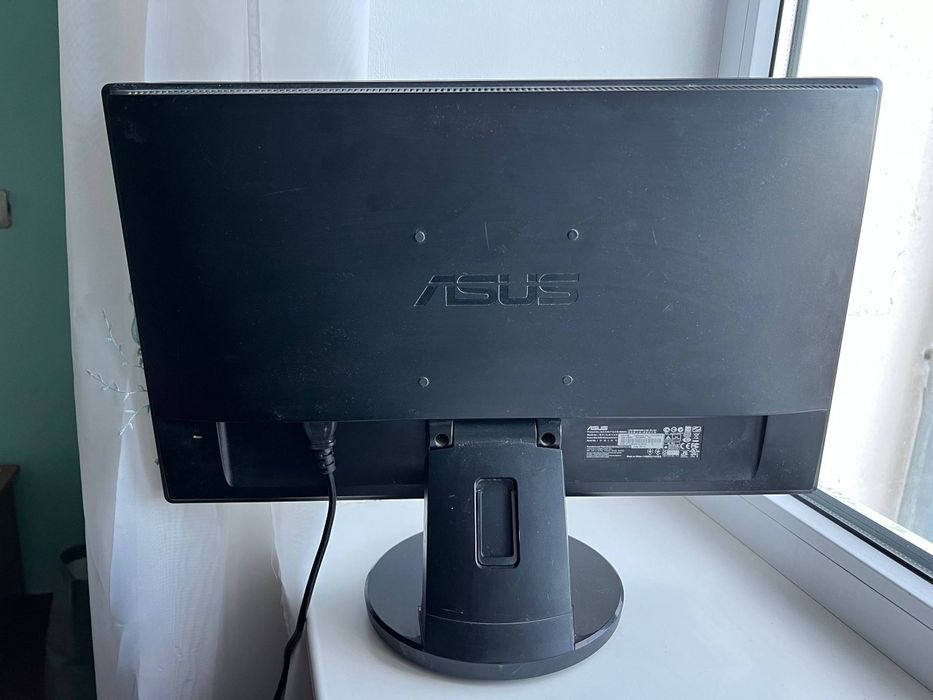 Монітор Asus VE228TR