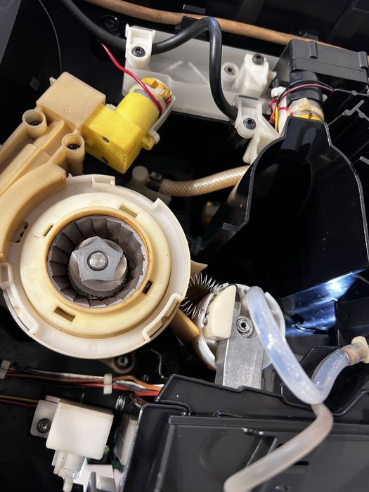 Ekspres do kawy KRUPS EA9000 jak nowy odbudowany od podstaw