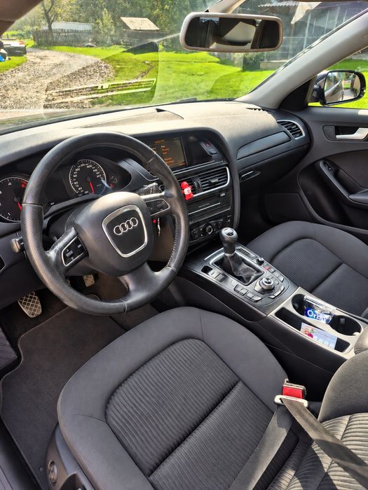 Sprzedam Audi A4 B8 2.0 TDI – 143 KM