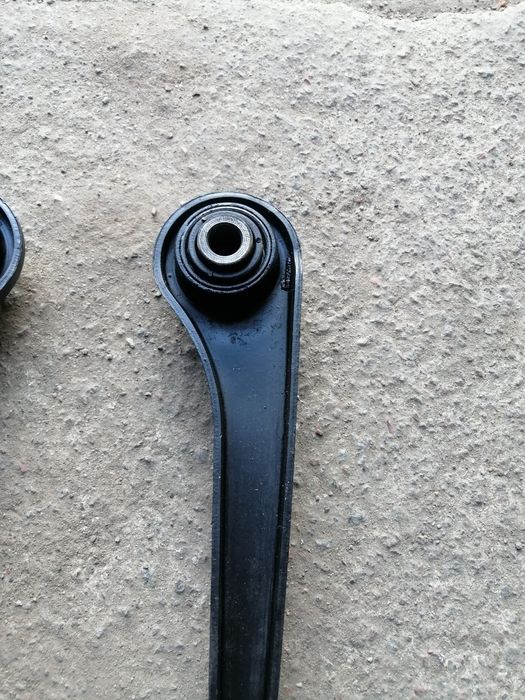 Рычаги поперечные