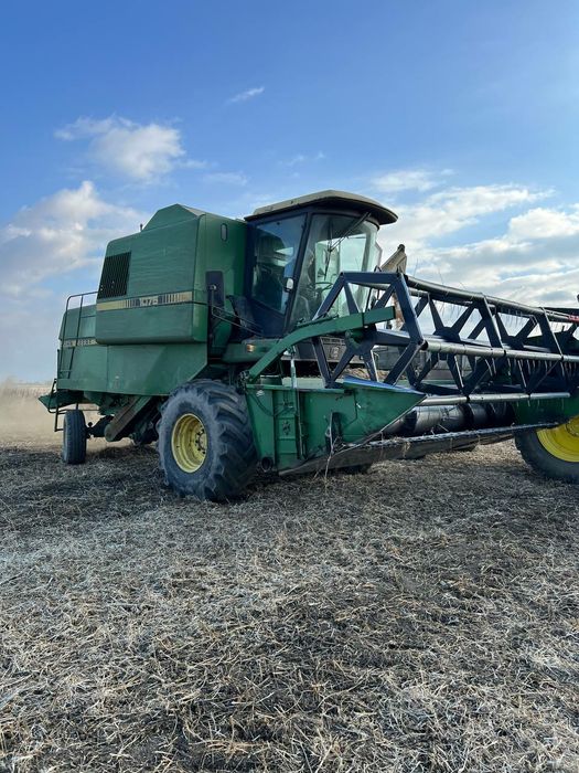 комбайн John Deere 1075