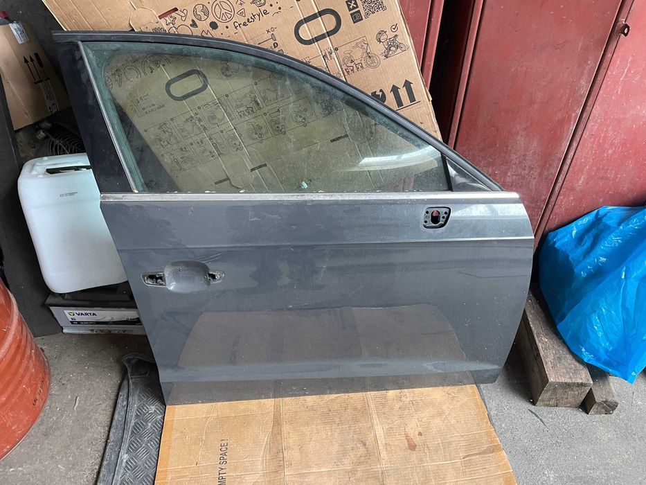 Audi A3 8V5 drzwi prawy przód Sportback