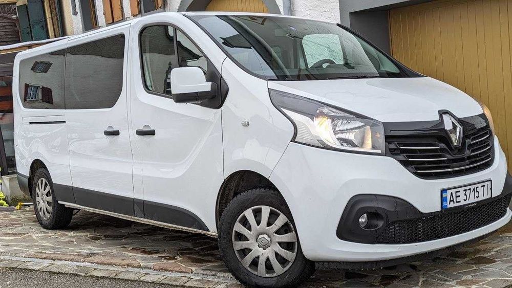 продаж RENAULT TRAFIC 2018 1.6 дизель