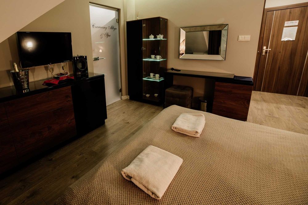 Apartament Złoty z jacuzzi profesjonalnym, sauna, kominek, ferie