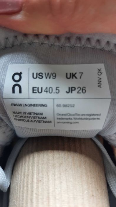 Buty do bieganua ON RUNNING