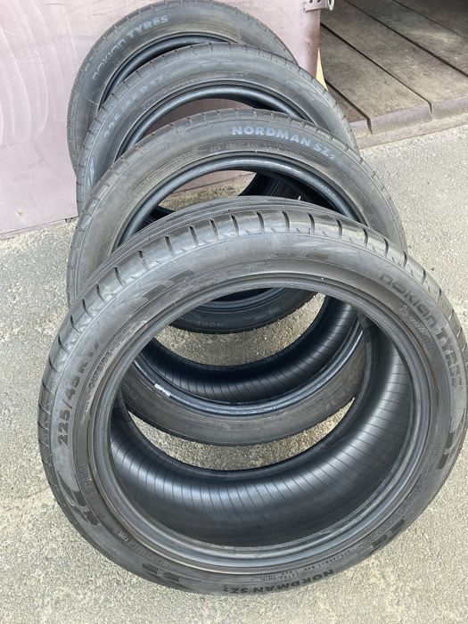 225/45/17 Nokian літо