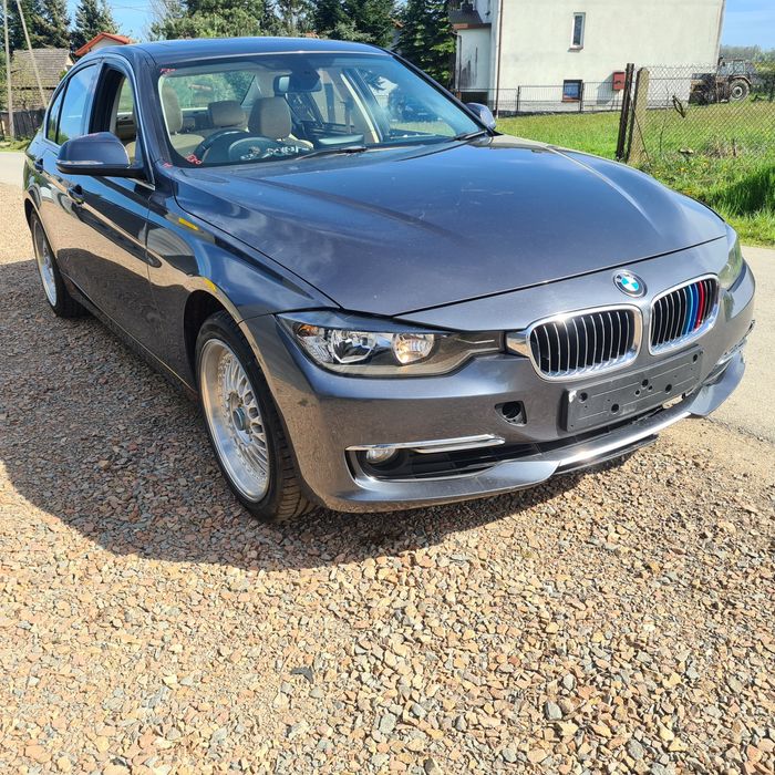 Drzwi BMW f30 nr.lakieru B39