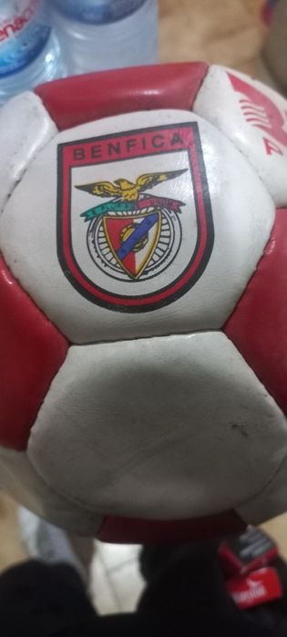 Vendo duas bolas do benfica oficiais