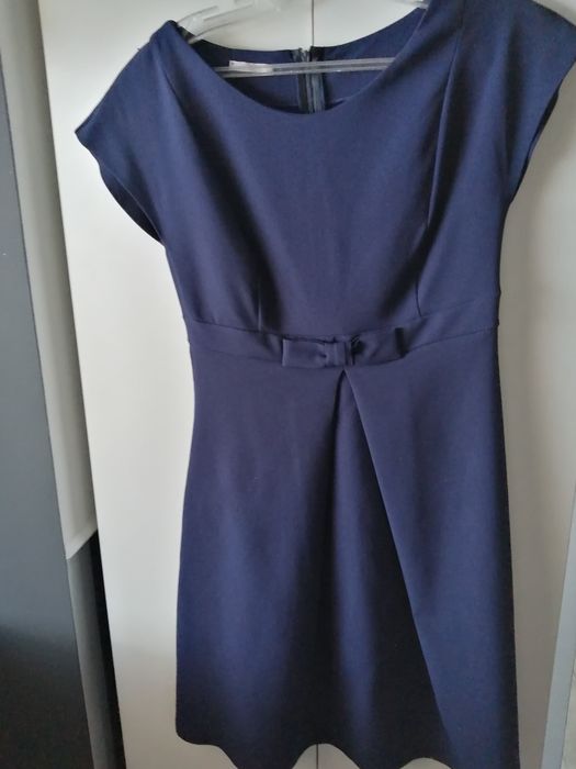 Sukienka elegancka granatowa 38