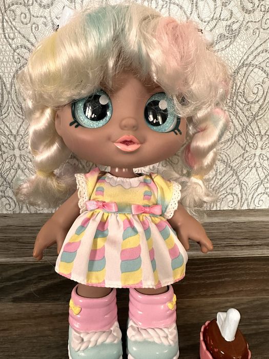 Kindi Kids велика лялька Кінді Кидс Маршу Меллоу Marsha Mello
