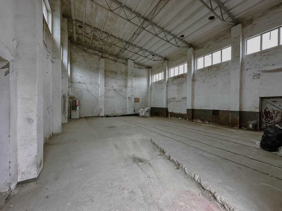 Wynajem hali 150 m2  + 40 m2 pomieszczeń gospodarczych na działce 3000m2