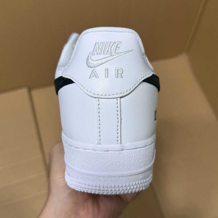 Nike Air Force 1 Supreme R. 41