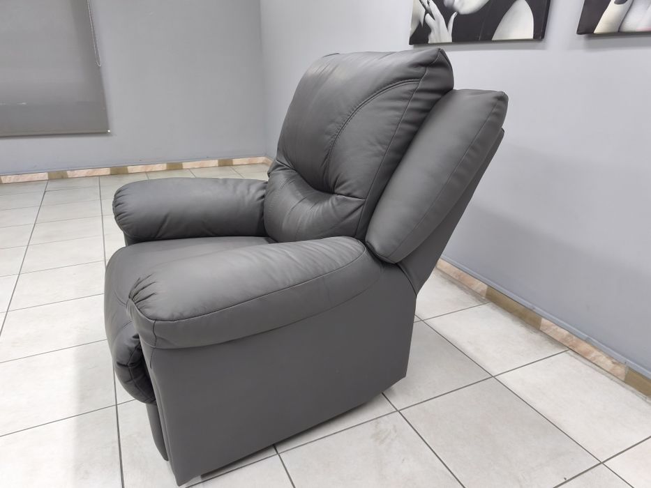 Шкіряне крісло реклайнер! Крісла реклайнери релакс