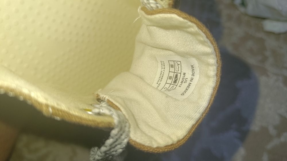 Crocs Mens Size 10 Hover Sneakers Beige White Lace-Up Shoes M10 W12