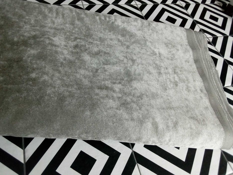 Piękny materiał na zasłony.