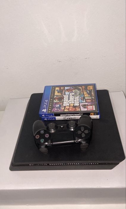 PlayStation 4 slim