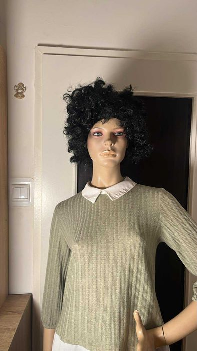 Nr 20 Peruka, przebrania.