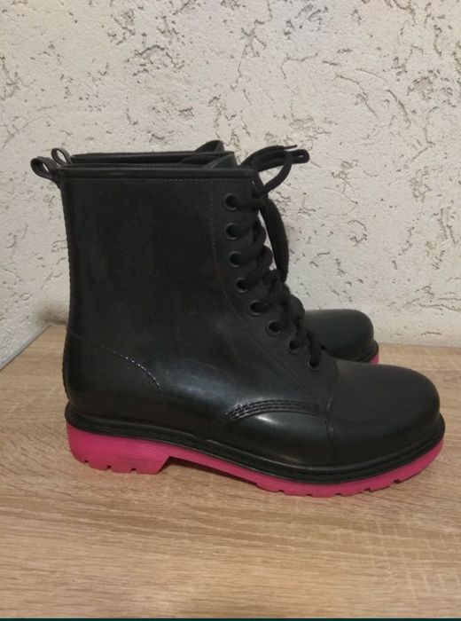 Резиновые ботиночки 40 р