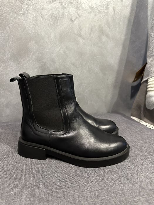 Класичні челсі чорні