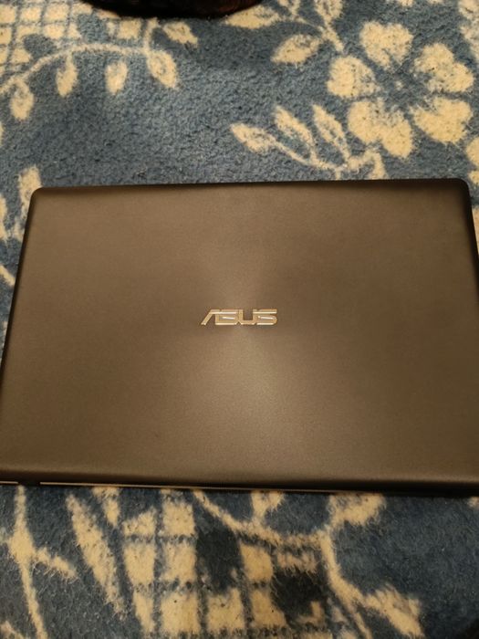 Portátil ASUS i7  upgrade para disco SSD
