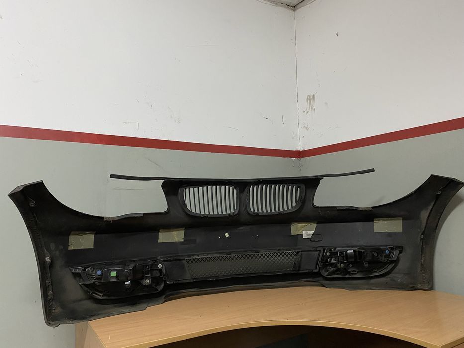 Zderzak Przedni BMW 1 E88 E82 Halogen Halogeny Nerki czarne Kratka