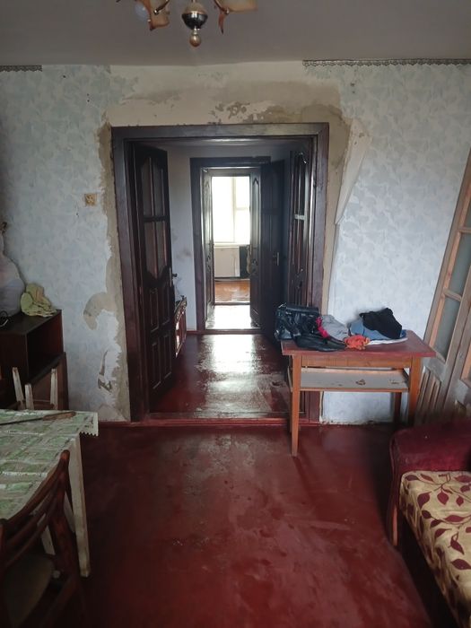 Продам квартиру в смт.Люблинець