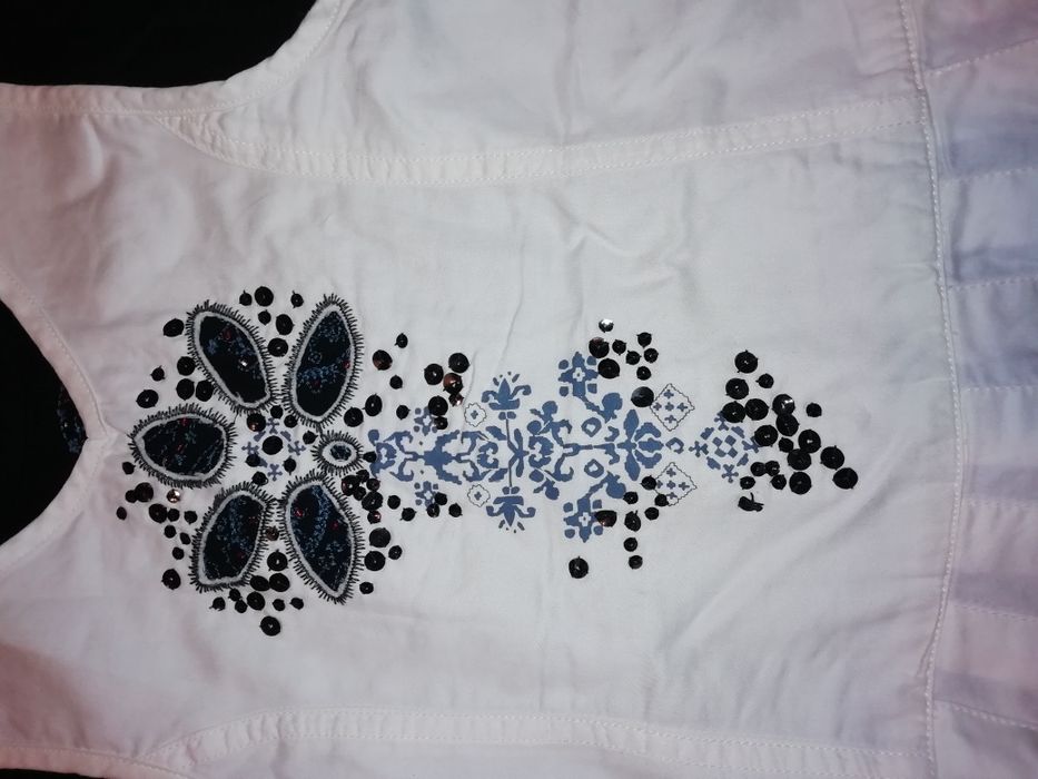 Vestido CATIMINI branco de menina com Colan e t-shirt a condizer