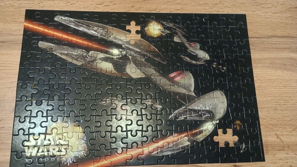 Retro puzzle Trefl Geiezdne Wojny 160el. (2 brakują)