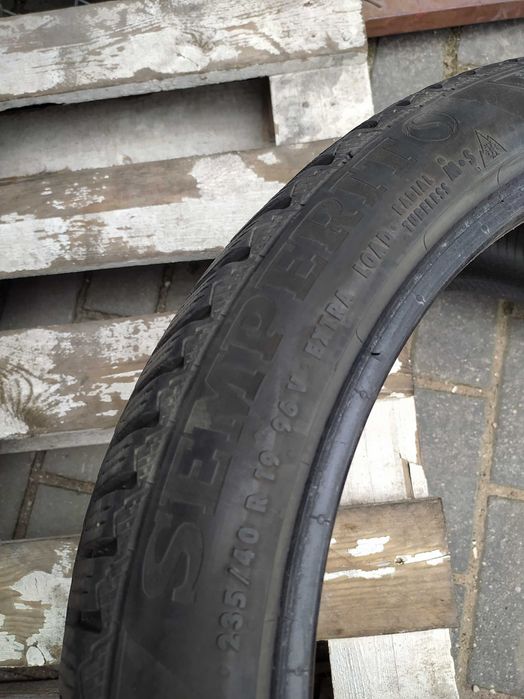 4x używane opony zimowe 235/40 R19 Semperit Gwarancja montaż
