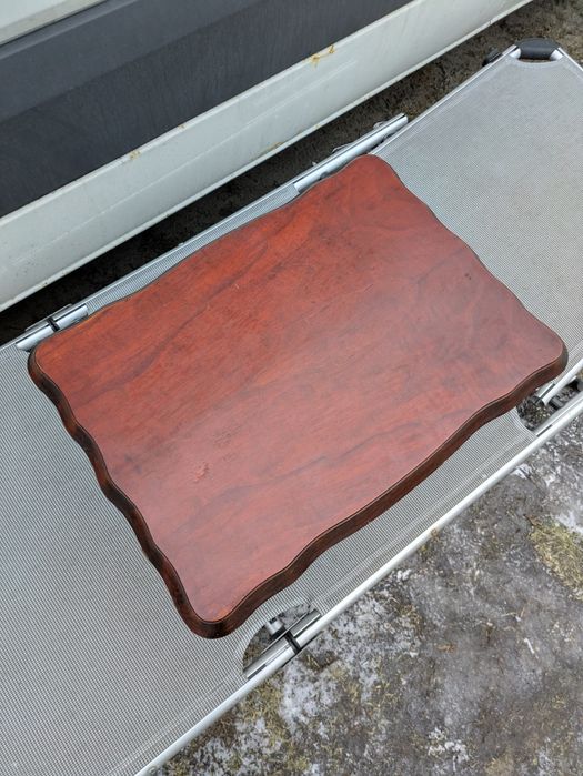 Stolik w stylu Ludwika