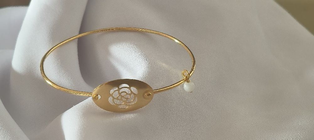 Pulseira em prata flor