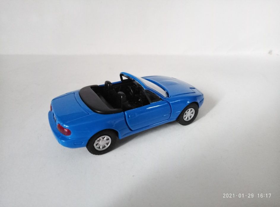 1:43 Mazda MX-5 Yonezawa Japan: 950 грн. - Машинки Одесса на Olx
