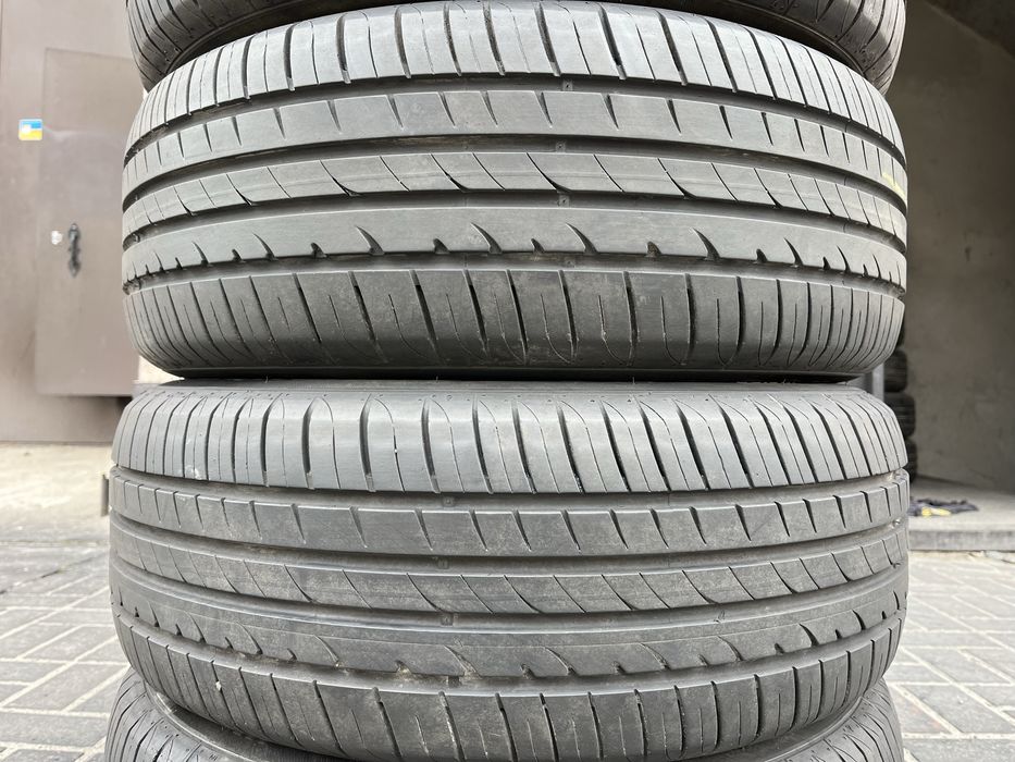 Шини 215/70 R16 Hankook 4 літні шини