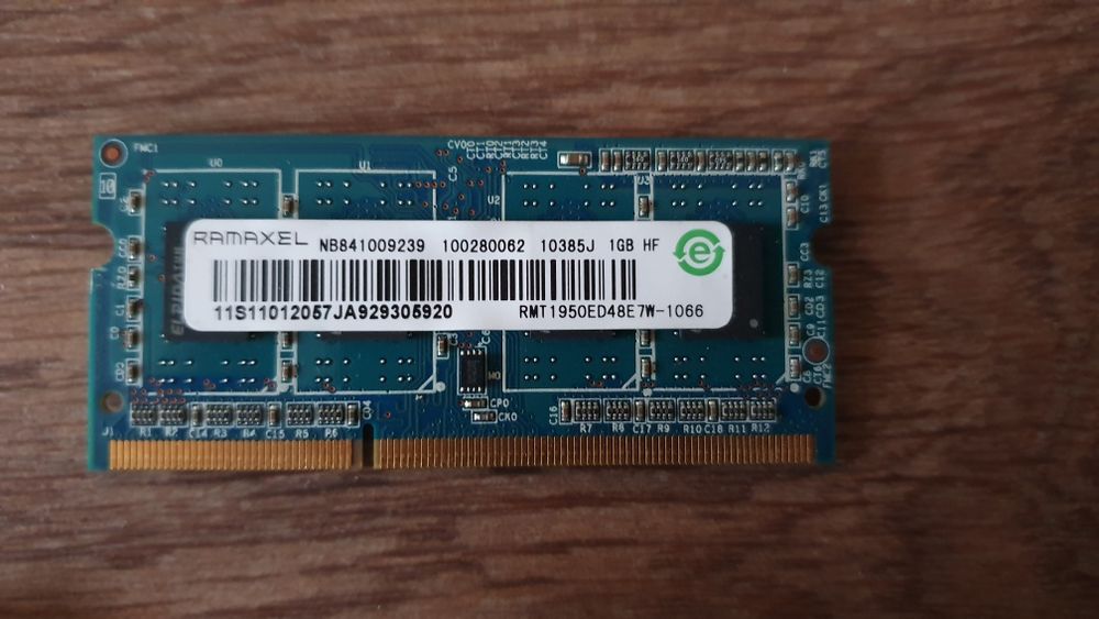 Память DDR 3 SO-DIMM 1 Gb 1066