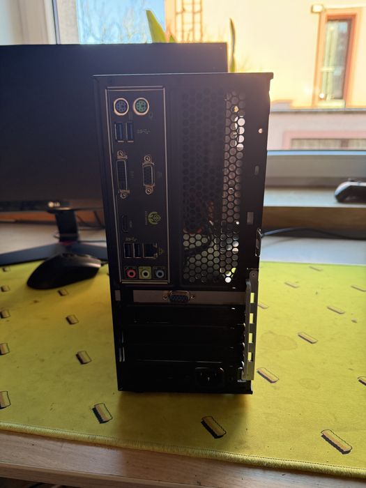 OSOZ Tani Mini PC do garażu / Internetu | SSD Kingston | DDR4 | Cichy i oszczędny Intel G3930  Windows 10