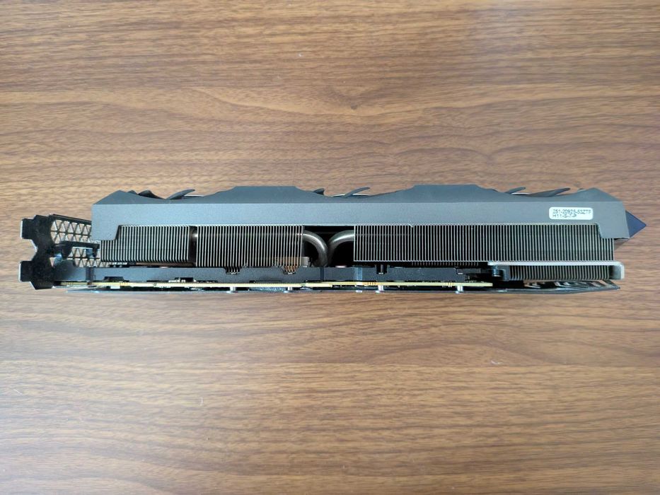 Nvidia RTX 3080 com 10Gb VRAM64740895542401121