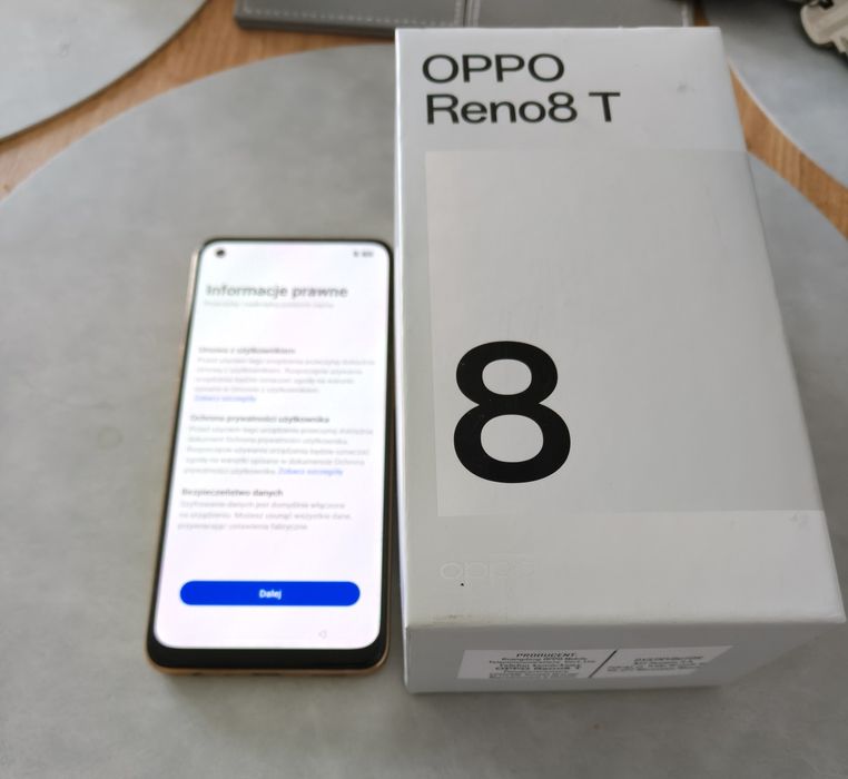Oppo Reno 8 T. .