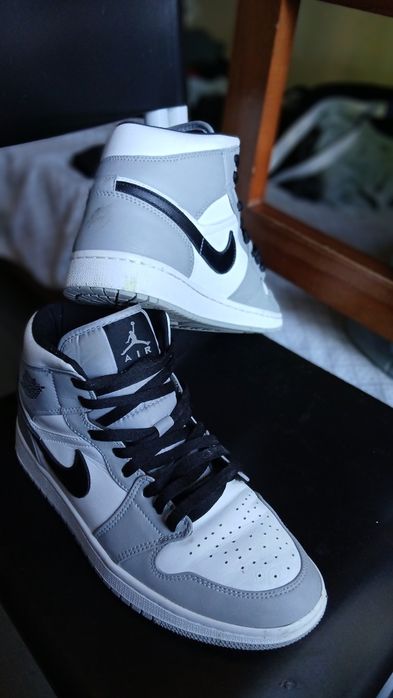 Nike Air Jordan 1 Mid