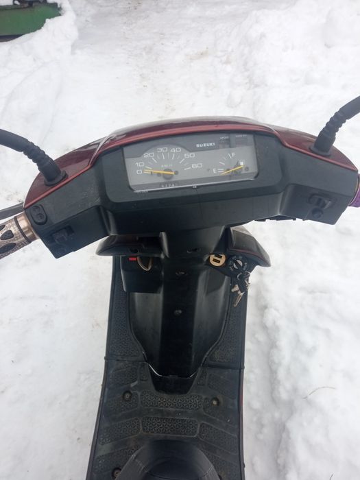 Продам мопед Сузукі сепія