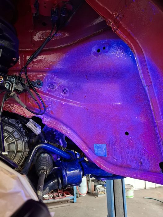 konserwacja nowych aut + Suchy Lód: długotrwała ochrona przed korozją