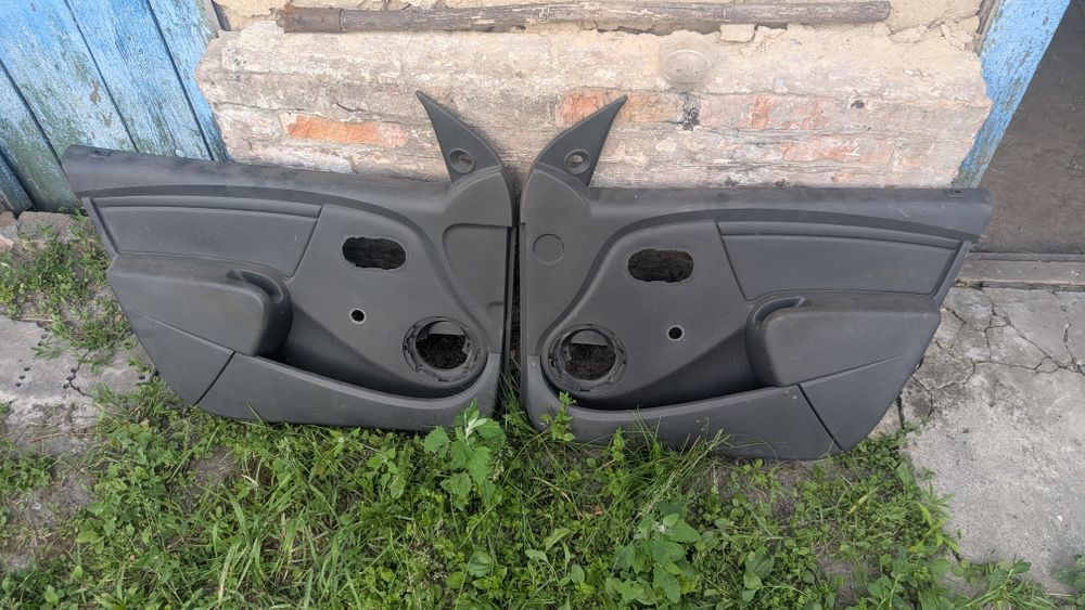 Карти дверні Sandero 1