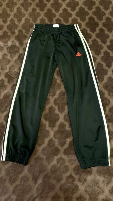 Продам штани adidas