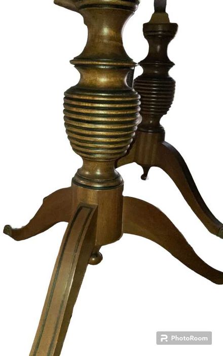 Mesa Extensível e 6 cadeiras estofo pele - Vintage em Perfeito Estado