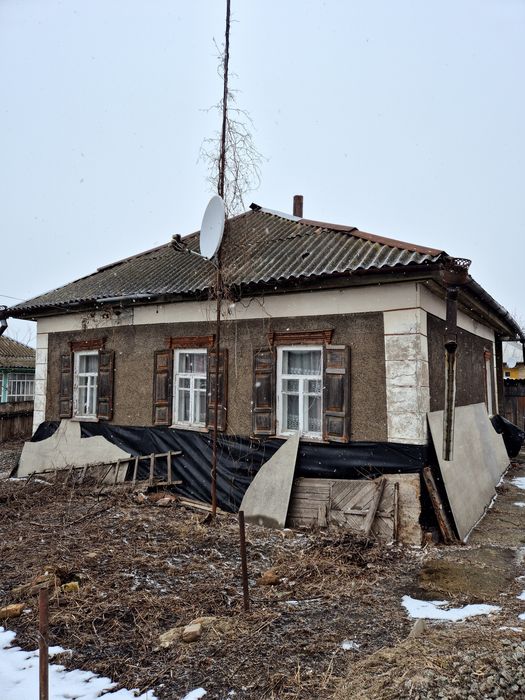 Будинок по вул. Черняхівського