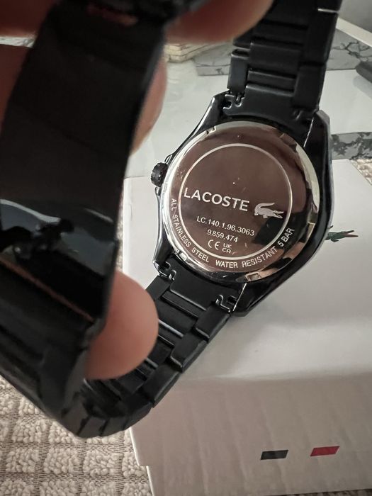 Продам годинник LACOSTE