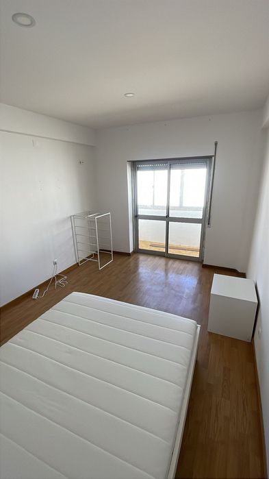 Quarto disponível no Seixal, Torre da Mariana