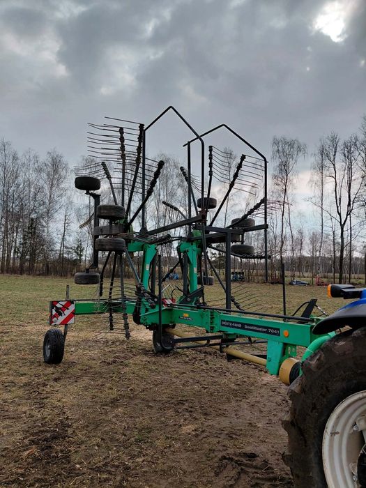 Zgrabiarka dwukaruzelowa